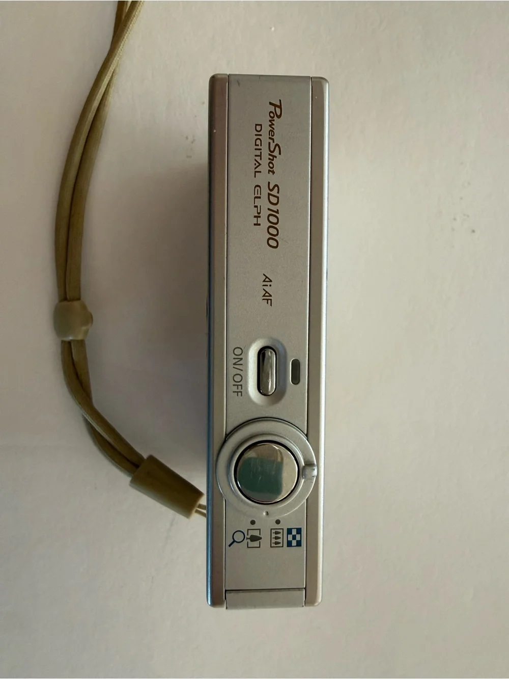 Canon PowerShot SD1000 Compact Digital ELPH with Accessories/Case DigiCam/Y2K